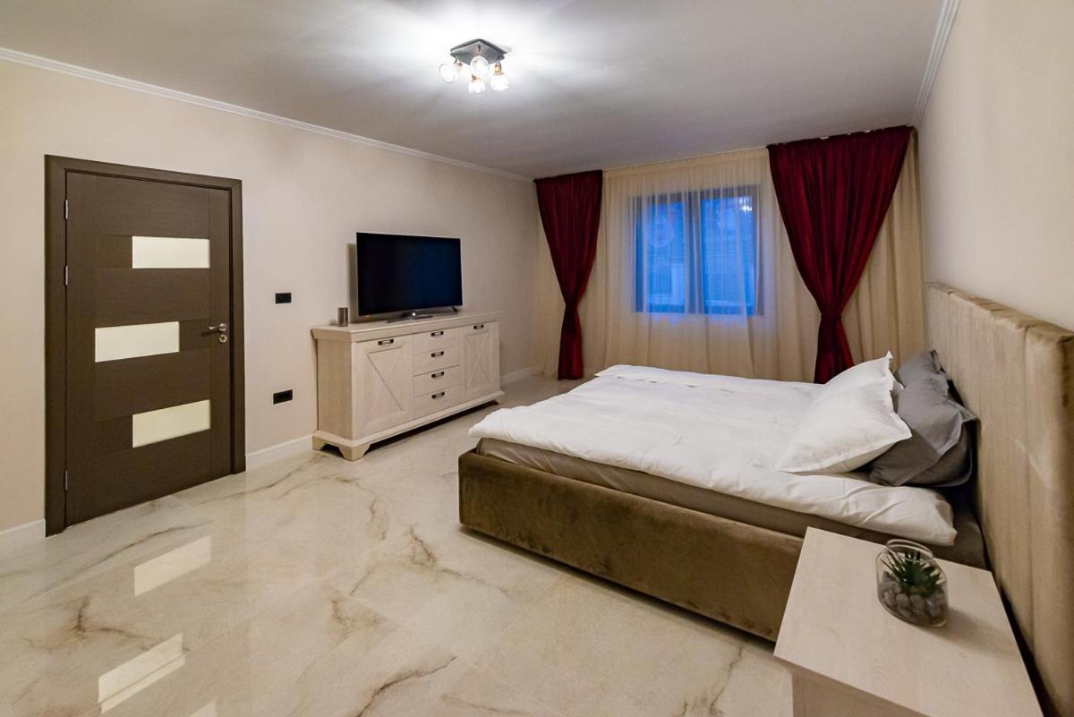 Moky Rezident Apartment Arad Ngoại thất bức ảnh