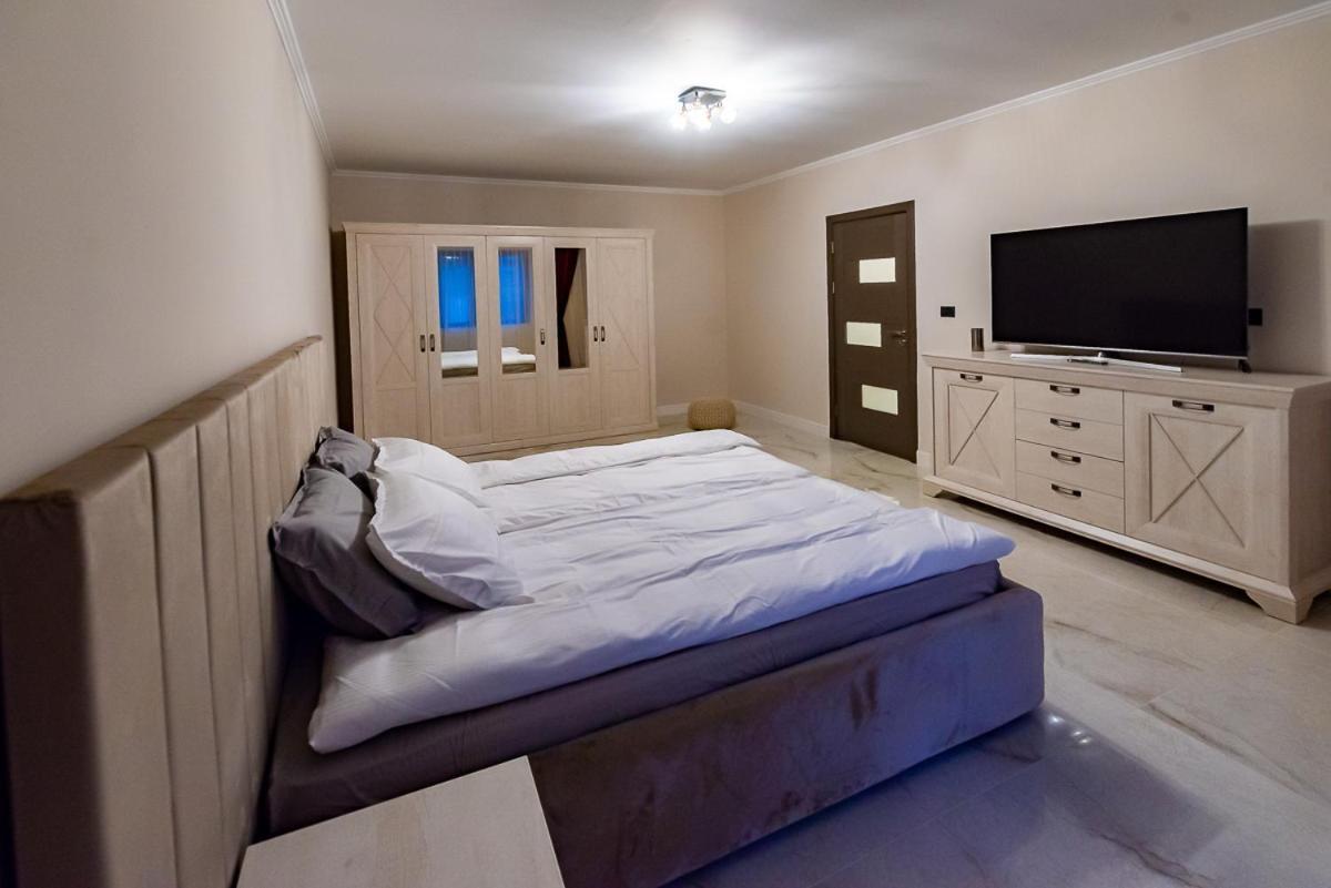 Moky Rezident Apartment Arad Ngoại thất bức ảnh