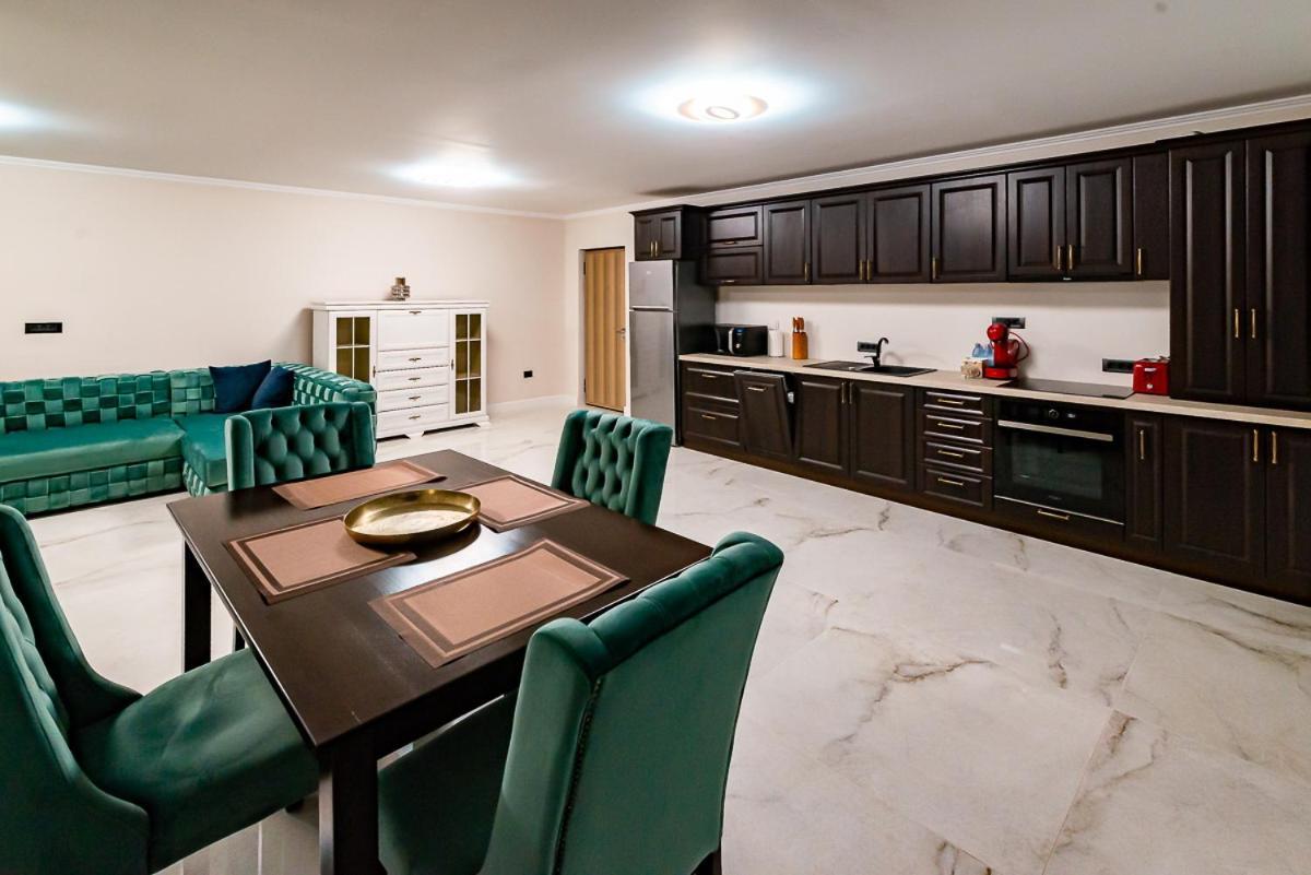 Moky Rezident Apartment Arad Ngoại thất bức ảnh