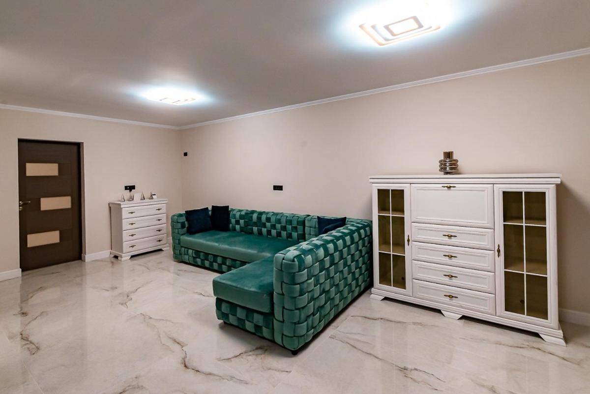 Moky Rezident Apartment Arad Ngoại thất bức ảnh