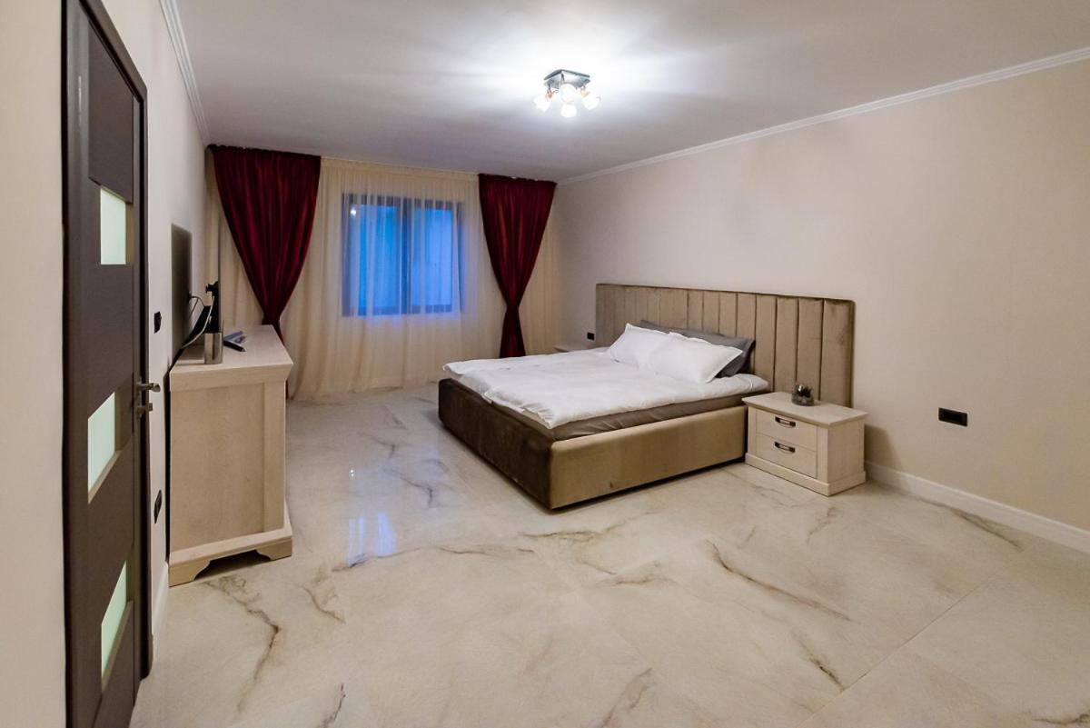 Moky Rezident Apartment Arad Ngoại thất bức ảnh