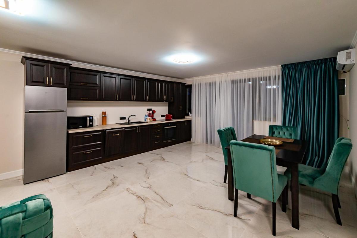 Moky Rezident Apartment Arad Ngoại thất bức ảnh